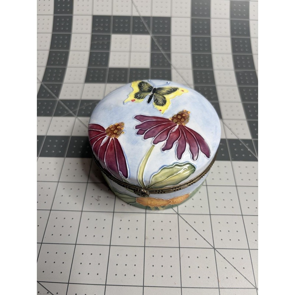 Benaya Hinged Porcelain Trinket Box Flowers Floral Butterfly JP 06 PHB